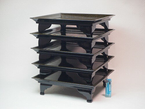 0689 螺鈿小膳 脚有 漆器/重箱/貝/JAPAN/器骨董・アンティーク【中古】