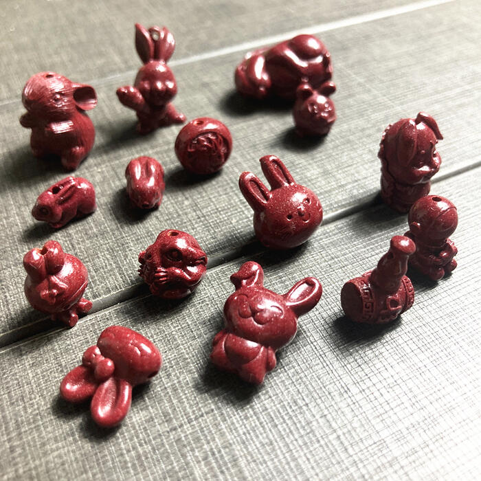 ウサギ 卯兎 うさちゃん うさぎ 天然朱砂手彫り 辰砂 縁起 魔除け ブレスレット ネックレスパーツ DIY