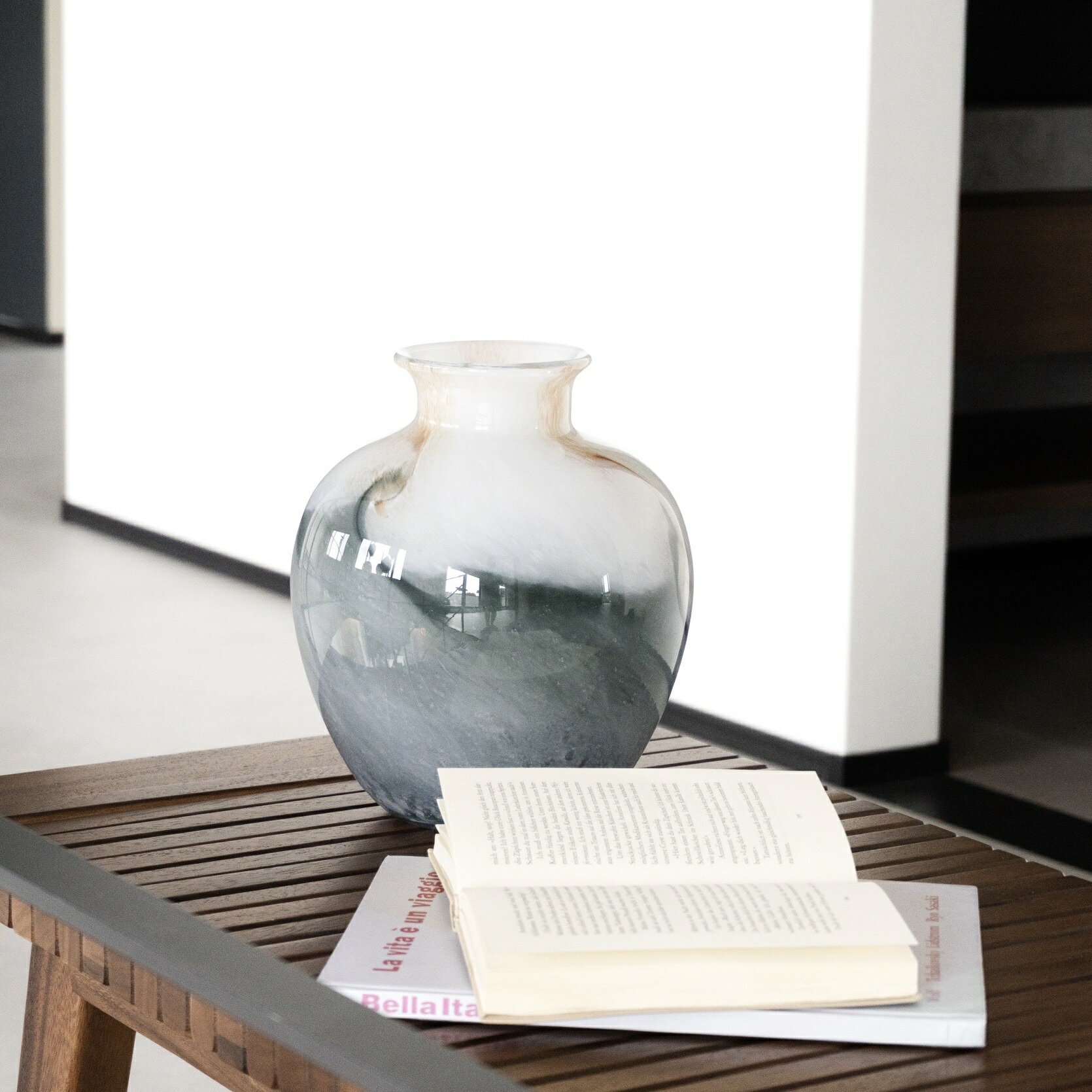 【ヴェラーレフラワーベース】花瓶 おしゃれ モダン インテリア 北欧風 ブルー ブラウン ホワイト シンプル ガラス 花器 海外インテリア