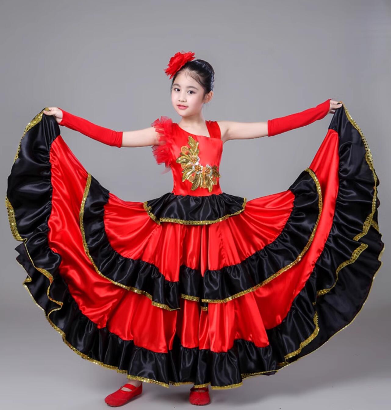女の子 社交ダンス ワンピース フラメンコ ドレス 子供 舞台 ステージ 衣装 赤に黒いフリル 裾にスパンコール 袖にフリル 袖カバー付き 可愛い キッズ 合唱 モダンダンス 民族ダンス 大きい裾 ワンピース 広がる ダンス ドレス 100 110 120 130 140 150